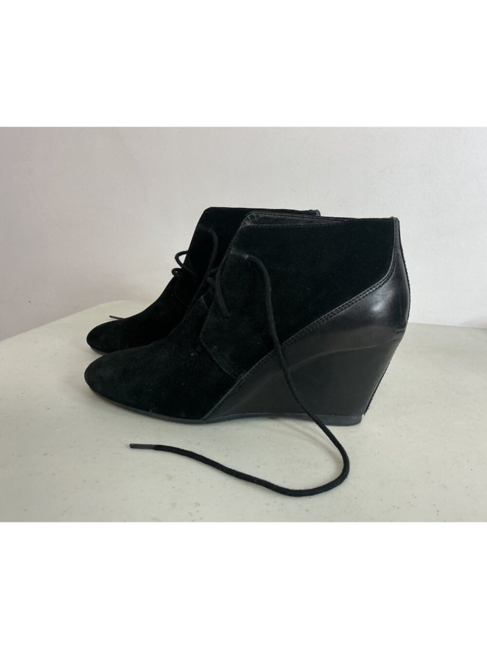 French Connection Black Suede Wedge Booties Shoes Womens 38.5